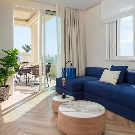 科拉罗酒店 4* 里乔内