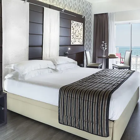 Corallo Hotel 4*