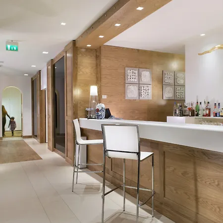 Hotel Corallo 4*