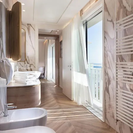 Corallo Hotel 4*