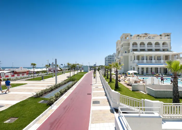 Corallo Hotell 4*